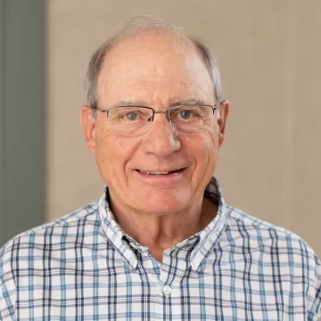 Headshot of Douglas Landblom