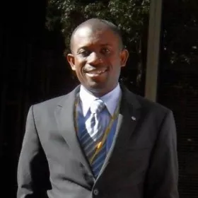 Ewumbua Monono