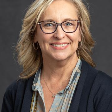 Headshot of Sue Quamme