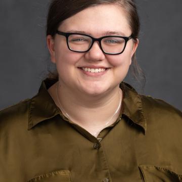 Headshot of Heather Fischer