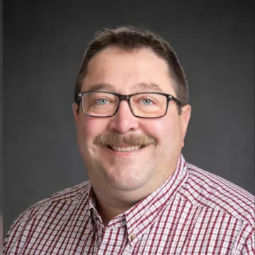 Headshot of Dustin Hammond