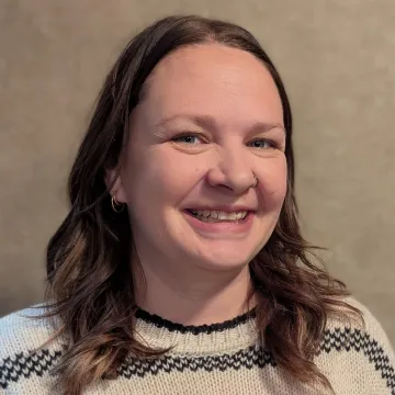 Headshot of Holly Christianson