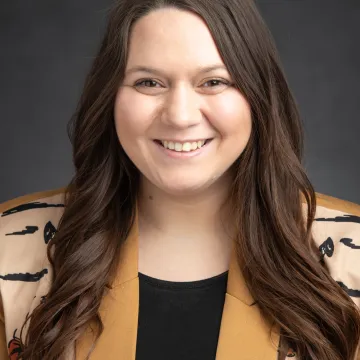 Headshot of Elizabeth Hasenwinkel