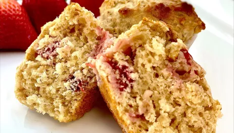 Strawberry Oat Muffins