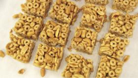 Honey-Peanut Cereal Bars (Wheat-free)